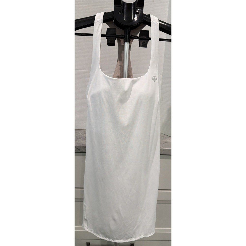 Lululemon Women's Lightweight Tennis Dress‎ Color White Size 8 NWT